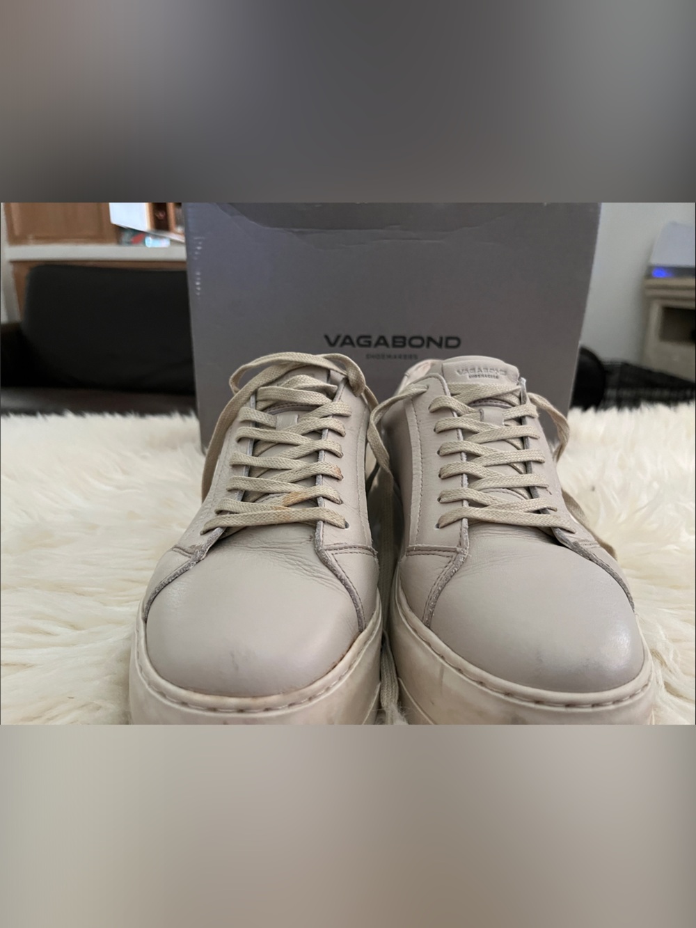 Vagabond Light Beige Leather Low-Top Sneakers